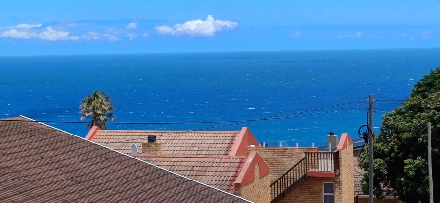 3 Bedroom Property for Sale in Dana Bay Western Cape